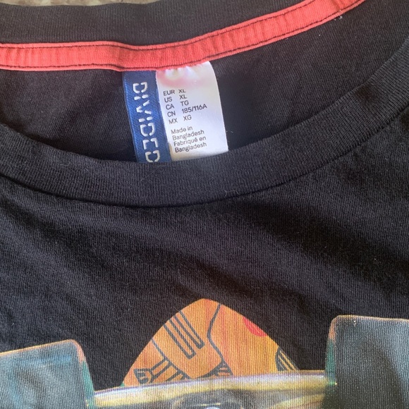 H&M Divided Skateboarding Shirt - Picture 6 of 6